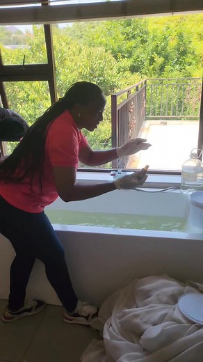 4.5K views · 697 reactions | Curtain deep cleaning service, we use washing powder, bicarbonate of sode, vinegar and essential oil they will smell so fresh  clean as you what them to be #CurtainCleaning #curtains #immbalinhlapho #imahousekepper | Mbali S Nhlapo Nhlapho | Facebook