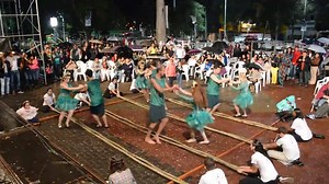 12M views · 36K reactions | A "Dança do Bambu" é uma dança típica de Festas Juninas do interior de São Paulo. A pesquisa dessa dança foi realizada na década de 70 pela coordenadora do GODAP, professora Cidinha Manzolli. #bambu #123 #fifol2015 #godap | GODAP | Facebook