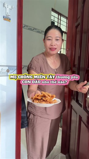 Mẹ luôn sợ con làm việc nhiều sẽ mệt nên lúc nào mẹ cũng thương con bằng cách này ạ ❤️ @Thái Thuyên Ri #thuyenliem