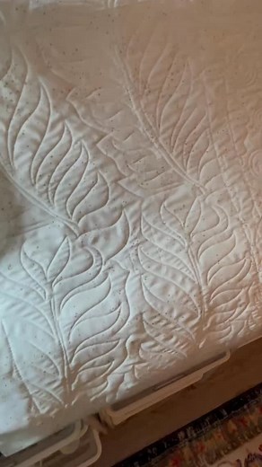 I love longarming multiple projects at once! Favorite way to assembly line quilt! | SunFlower Quilts | Facebook