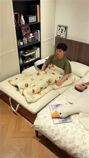 狭い部屋でも快適 折りたたみソファベッドが神すぎる #一人暮らし