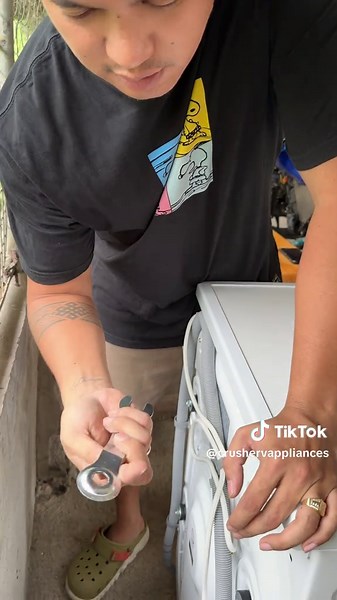 Paano Mag-setup ng Front Load Washing Machine