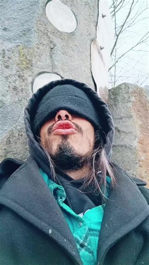 #invisable #yaway #angeleyes #drinkingproblem #robocop