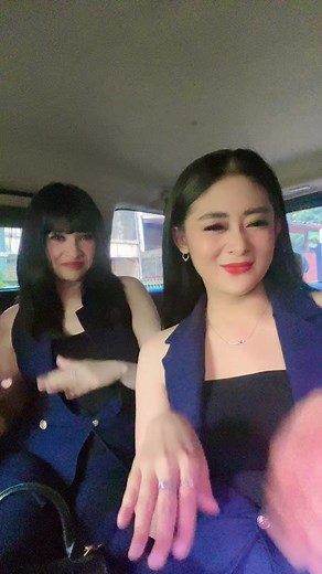 Oma shako shako,,🤗. #dance @DevayDuoanggrek