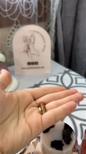 Fragrance.Nour.Dz on Instagram‎: "📩 Commandes par message privé #dz #algerie #عروسة_جزائرية2022📽📸🇩🇿 #féminine #سطيف #وهران #عنابة #"‎