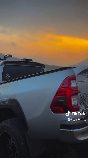 Toyota Hilux 2023: In-depth Review and Features