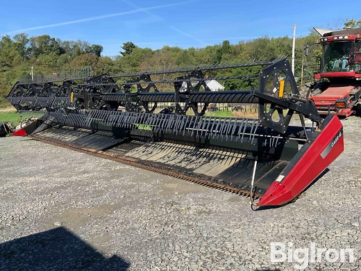2005 Case IH 2062 36' Flex Draper Header | Agriculture
