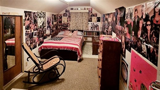 Woman's 1980s bedroom left untouched for 35 years