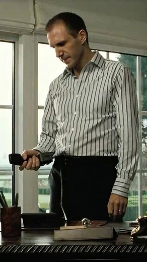 "Inanimate Object" 📱 | Lay Low in Bruges | #shorts #movie #cinema #jokes #bruges