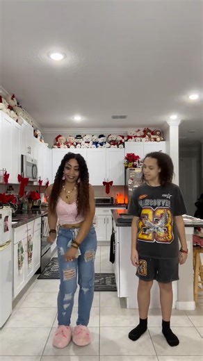 Antonio D Flash on Instagram: "BOO #dance #reels #trending"