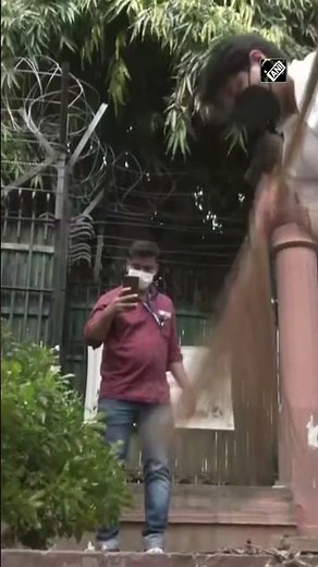 Delhi: Jyotiraditya Scindia participates in cleanliness drive