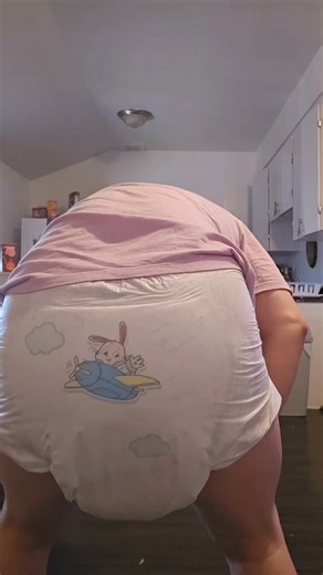 Making big stinkys! #abdl #soggydiaper #diaperlover #messydiaper #wetdiaper #diapercuck #diaper247