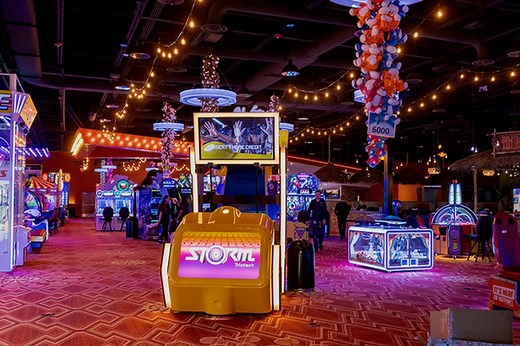 Guy Fieri’s Downtown Flavortown opens in Pigeon Forge