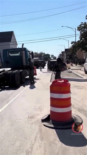 🚨 BREAKING: Here’s the video — Marimar Martinez, known as “La Maggie,” is seen ramming a white DHS vehicle with its emergency lights on. Moments later, another DHS black SUV moves in and tries to hit her vehicle from behind, while one agent on the passenger side opens fire. This is the chaos Democrats have unleashed on our streets. Absolute insanity. | Ryan Fournier