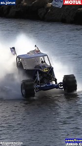 Easy hydroplaning for Batman!🏁Formula Offroad Iceland🇮🇸 Make sure to subscribe on Youtube (Jakob C) #4x4offroad #hillclimb #formulaoffroad #motul #motorsport | Jakob C