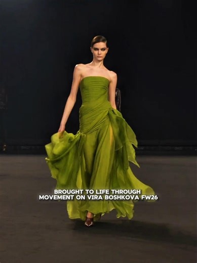 This Elie Saab look moves differently #eliesaab #fw26 #runway #fashion
