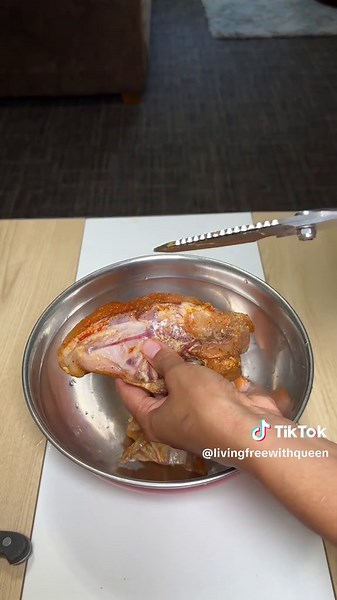 Essential Kitchen Scissors for Every Home Cook