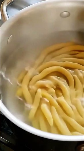 Boiling Pasta Flow 🍝 Rolling Water & Steam