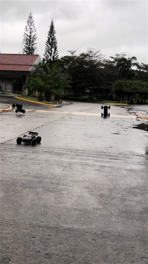 blue xrt better #green #nigeria #fyp #gpexb #viral #arrma #traxxas#bashing #exb