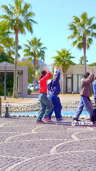 チ！ｷﾝ🐓バ！ﾅﾅ🍌【Dc:me】#チーバくん #chickenbanana #チキンバナナ #hoodiefamdancechallenge