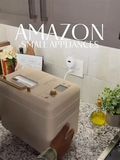 This bread maker does EVERYTHING. 👉 Comment “BREAD” and I’ll DM you the link #amazon #amazonfinds #breadmaker #kitchenhacks