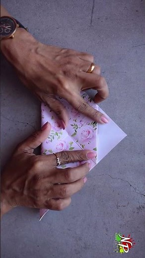 🎁DIY Gift Box for Christmas | Easy Origami Gift Box | Small Gift Box #giftbox #ytshorts