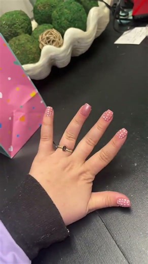 Did my nails for the first time using gel!!