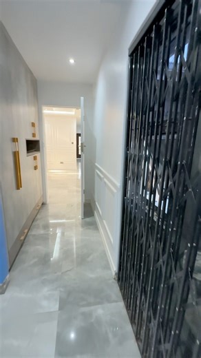 Wall Pannelling Wainscoting Done by Us ✅⚜️🌟👌🏾🇿🇼🇿🇼. Bedroom Suites Done by Us ✅🌟🔥🔥. Call or WhatsApp Brian Or Lily on 263772777728 For your own personalized wall design experience | Rooms Today Aspindale