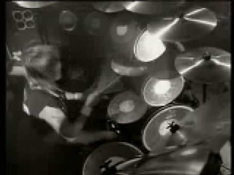 Iron Maiden-Wasted Years |official video|+Lyrics