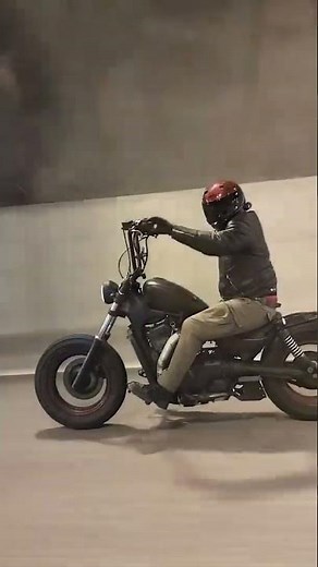 Suzuki VS 800 Intruder