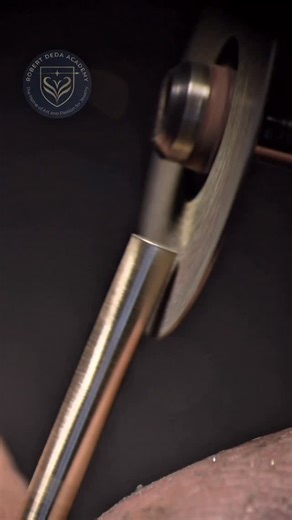 Robert Deda on Instagram: "I want to share with you a practical idea for setting stones using Thermo-Loc. This method simplifies the gripping and positioning of the stone, helping it remain clean at the end. There are many different methods – this is simply one technique that makes the process more controlled and smoother during work."