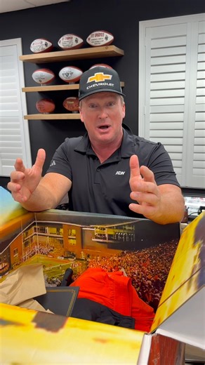 Look at this box, man!! The Bowling Green Falcons! As someone from Ohio... I LOVE Bowling Green! The Orange and Brown are AWESOME! Thank you Coach George @bgsufootball and PUDGE for this incredible box! Keep it rolling this season! | Jon Gruden