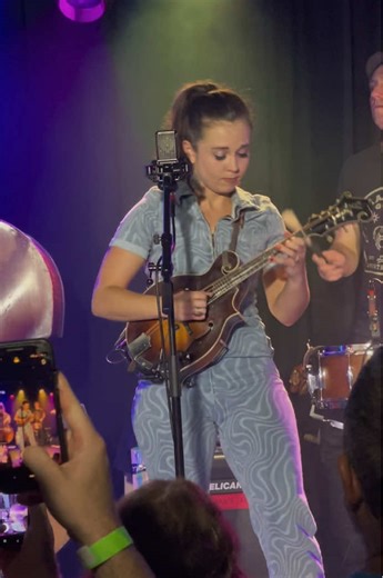 Sierra Hull's Heartfelt Performance of 'Lord, It’s A Long Way'