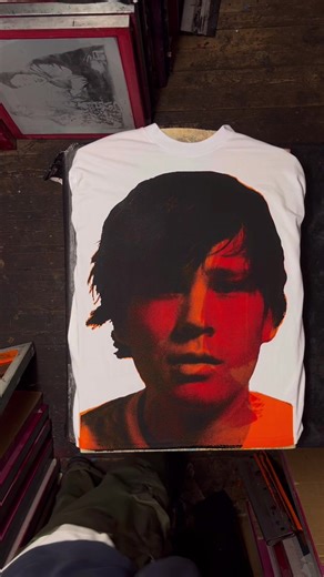 Tom DeLonge Multi Color Print T-Shirt Review