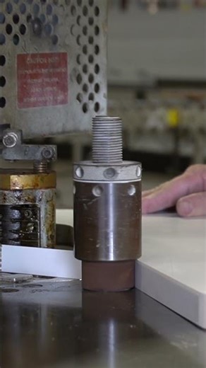 Edgebanding a Contour Edge by Hand