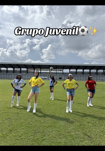 DaiDai⚽️✨ La fiebre del futbol llegó a UDF🔥 Grupo Juvenil💕 @Shakira #daidai #shakira #viral #mundial2026 #udf