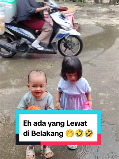 Permainan Seru Anak dengan Balon Air