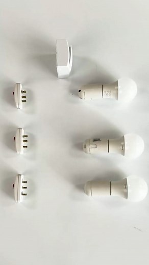 275K views · 282 reactions | How to connect multiple bulbs with one switch  | Pixel Pop | Facebook