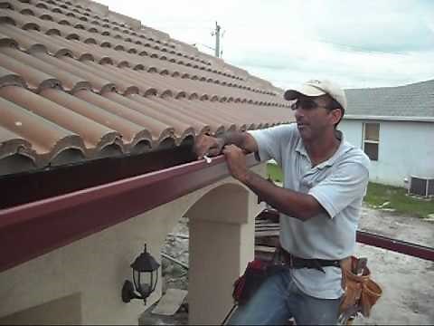 Seamless Gutters Installation Spikes or Hanger Tamarac FL