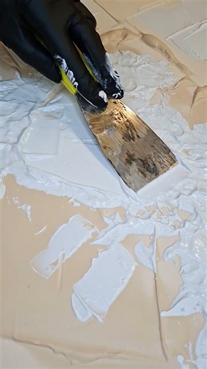 The first stage of creating an abstract painting is texture - the foundation of the entire composition. This is the moment when the canvas ceases to be flat and begins to “come alive.” Layers, structure, chance, and control all at once. Sometimes it's a putty knife, sometimes sand, textured paste, or thick paint. It is texture that builds depth, light, and character into the work even before color appears. Want to see how art emerges from chaos? Stay with me - I'll show you the whole process ste