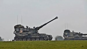 AS-90自行榴弹炮：倾囊相助！英国陆军曾经的火力支柱
