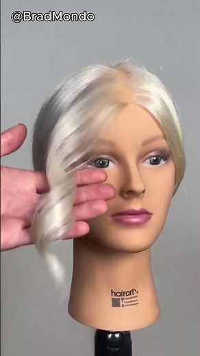 How to Perfectly Frame Your Face With Curls