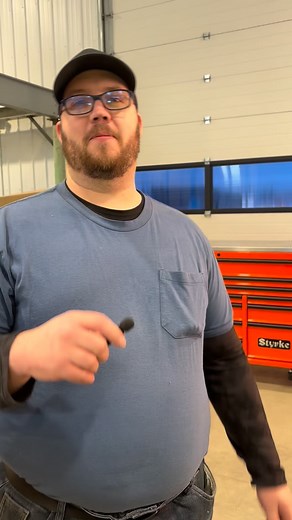 🏴BLACK FRIDAY GIVEAWAY PROMOTION🏴 Want to win yourself a free 54” tool chest?! Guess how much you think the contents of the top drawer weigh! 🏋️‍♂️ The closest person wins the orange 54” toolbox in this video! Get all your friends involved, the more guesses, the more prizes we are giving away. Prizes: 1. 1x Free 54” Toolbox 🛠️. Free cross Canada shipping included. 2. 15% Off Discount Coupon to the next closest 15% of guesses. Example: 1000 entries, 1 free 54” toolbox, 150x 15% off coupons. G