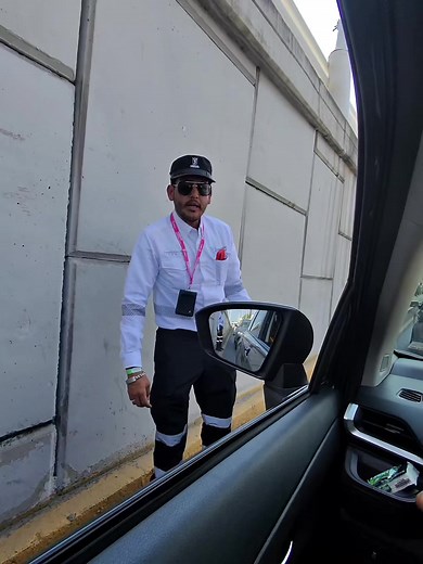 Aquí les dejo esta información de donde se puede dejar al pasaje y como se contradicen nuestros bellos elementos de policia vial 😨😨🫠🫠🤷🏻‍♀️🤷🏻‍♀️🤷🏻‍♀️🤦🏻‍♂️#transport #mundial2026 #uber #guadalajara #policia