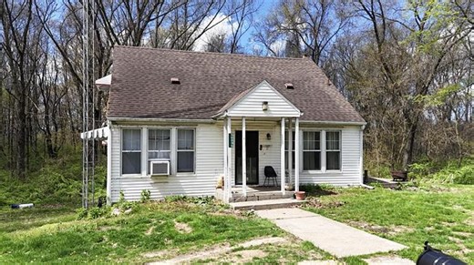 56896 Sunnyside Ave, Cassopolis, MI 49031 | Estately 🧡 | MLS# 26017875
