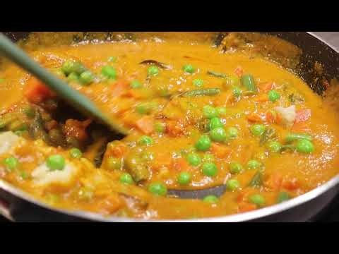 Vegetable Korma with Pansari Chef's Yellow Gravy Base