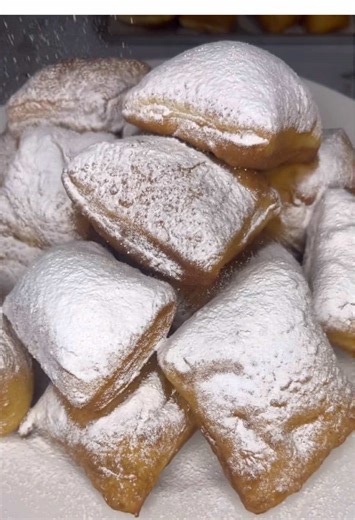 Beignets Feuilletés de Tiana - Recette Facile