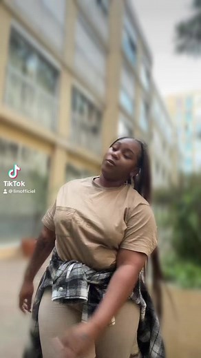 Emma'a 🇬🇦🐍🐍 | LIMO