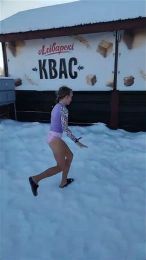 Sauna day 🔥❄️ The ultimate hot-cold challenge dancing to HIT SONG