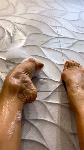 feet close-up #feet #soles